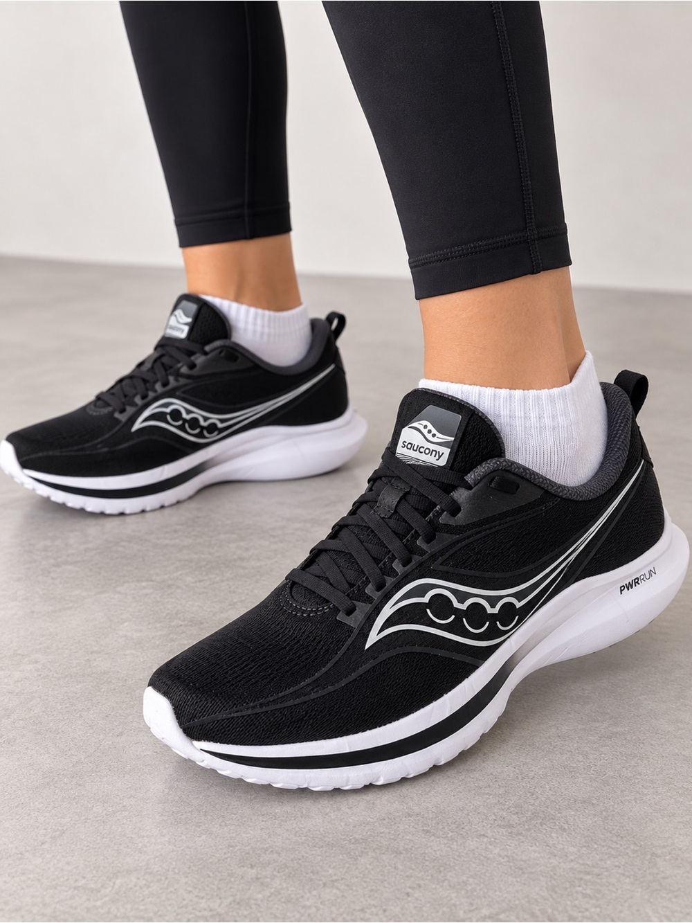 Saucony Kinvara 13 Women’s Size 10 Black Silver Running Shoes